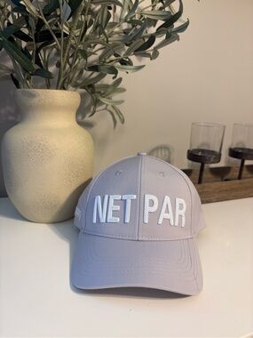 NET PAR Men’s Golf Hat - Light Gray